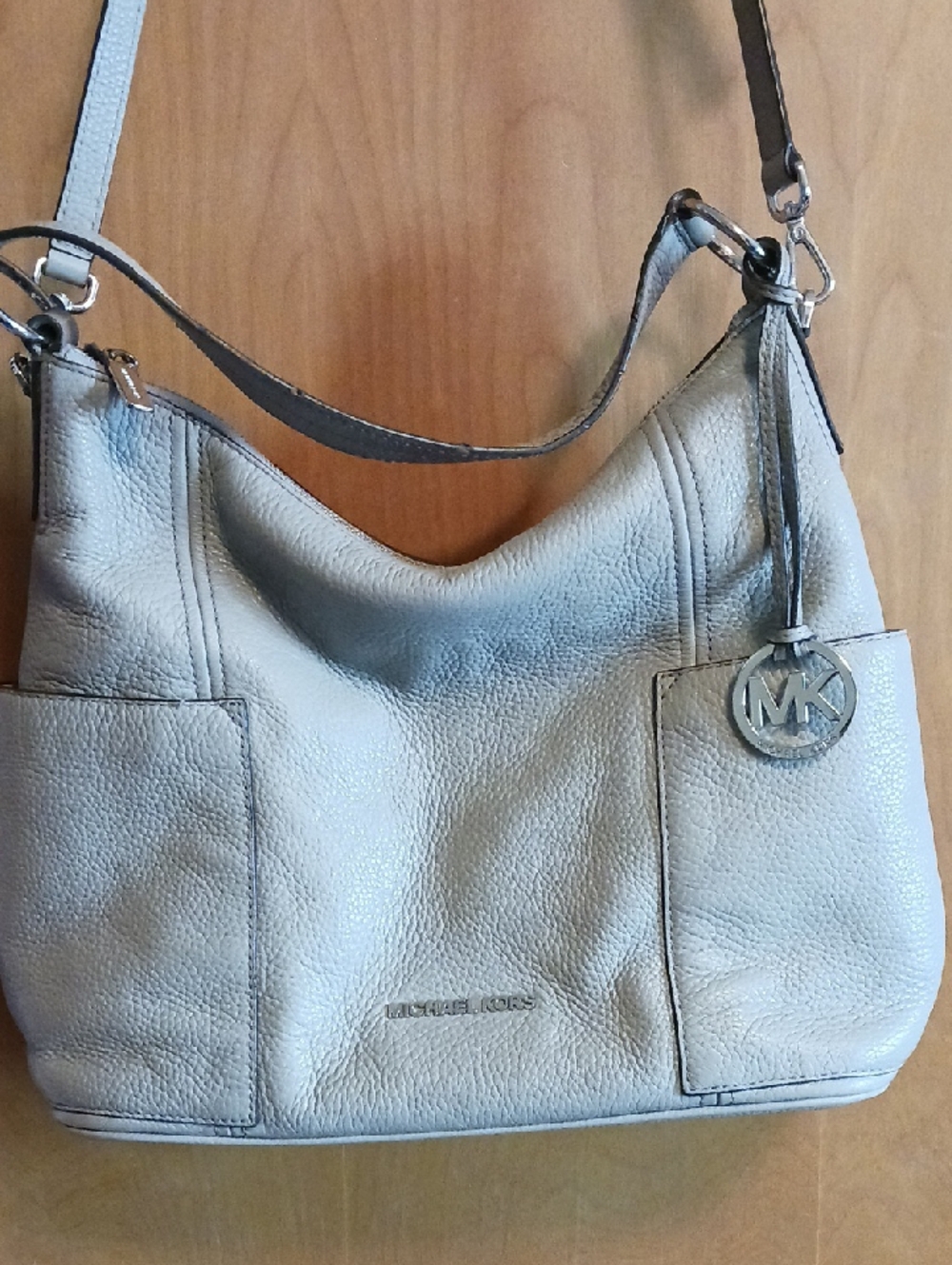 Michael Kors Bag - Picture 2 of 9